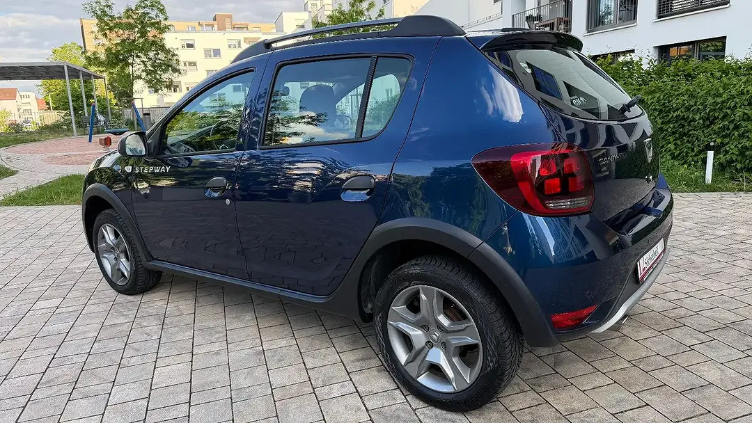 Dacia Sandero - Thumbnail 4
