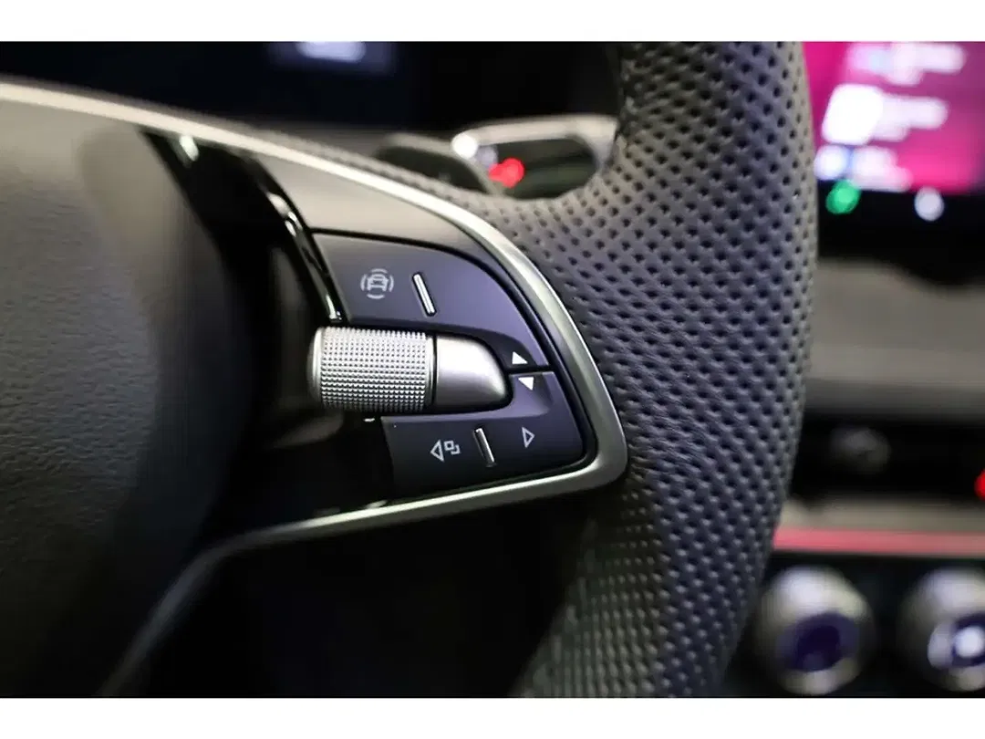 Skoda Superb - Thumbnail 10