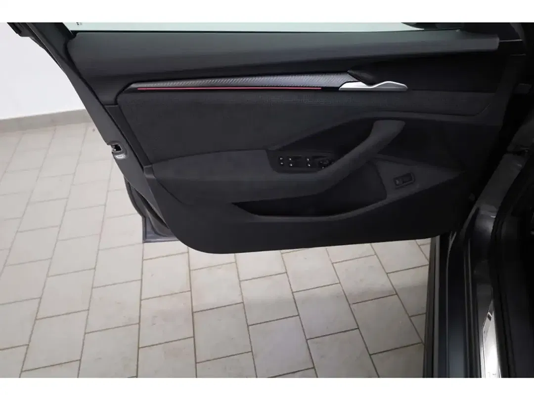 Skoda Superb - Thumbnail 13