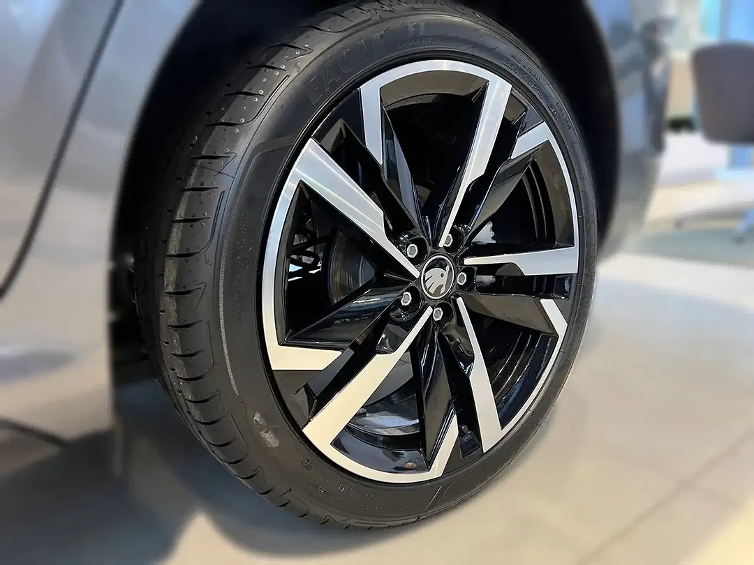 Skoda Scala - Thumbnail 8