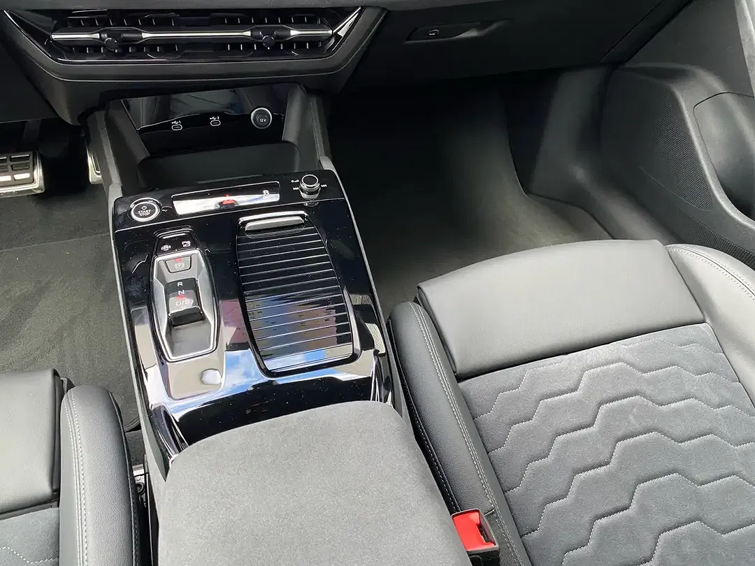Audi A6 e-tron - Thumbnail 7