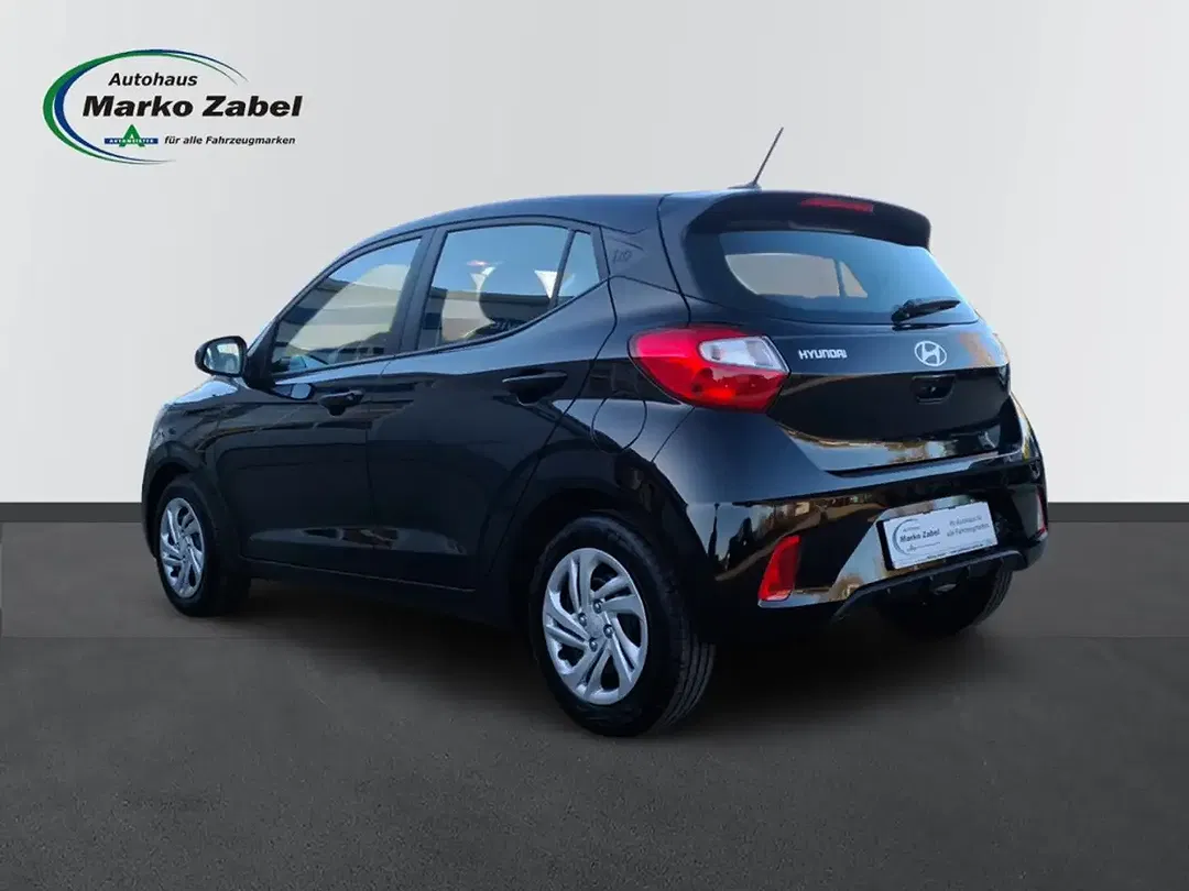 Hyundai i10 - Thumbnail 3