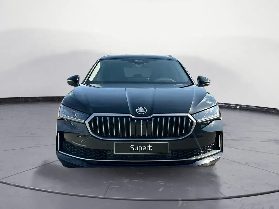 Skoda Superb - Thumbnail 3