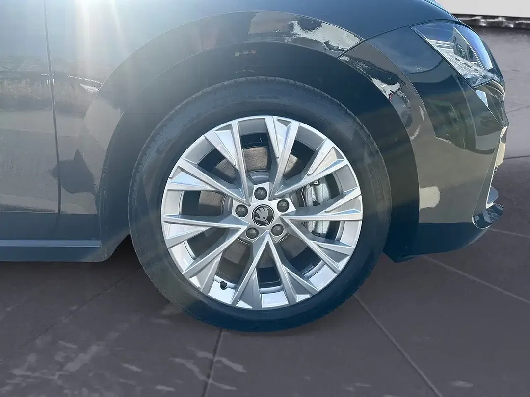 Skoda Superb - Thumbnail 9