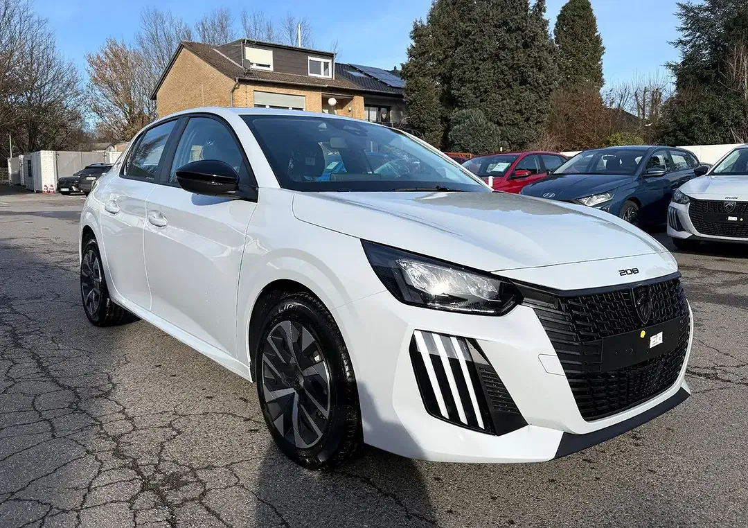 Peugeot 208 - Thumbnail 4