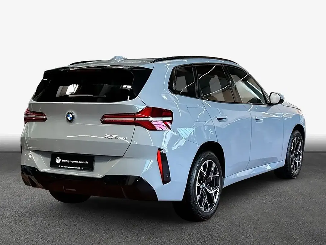 BMW X3 - Thumbnail 2