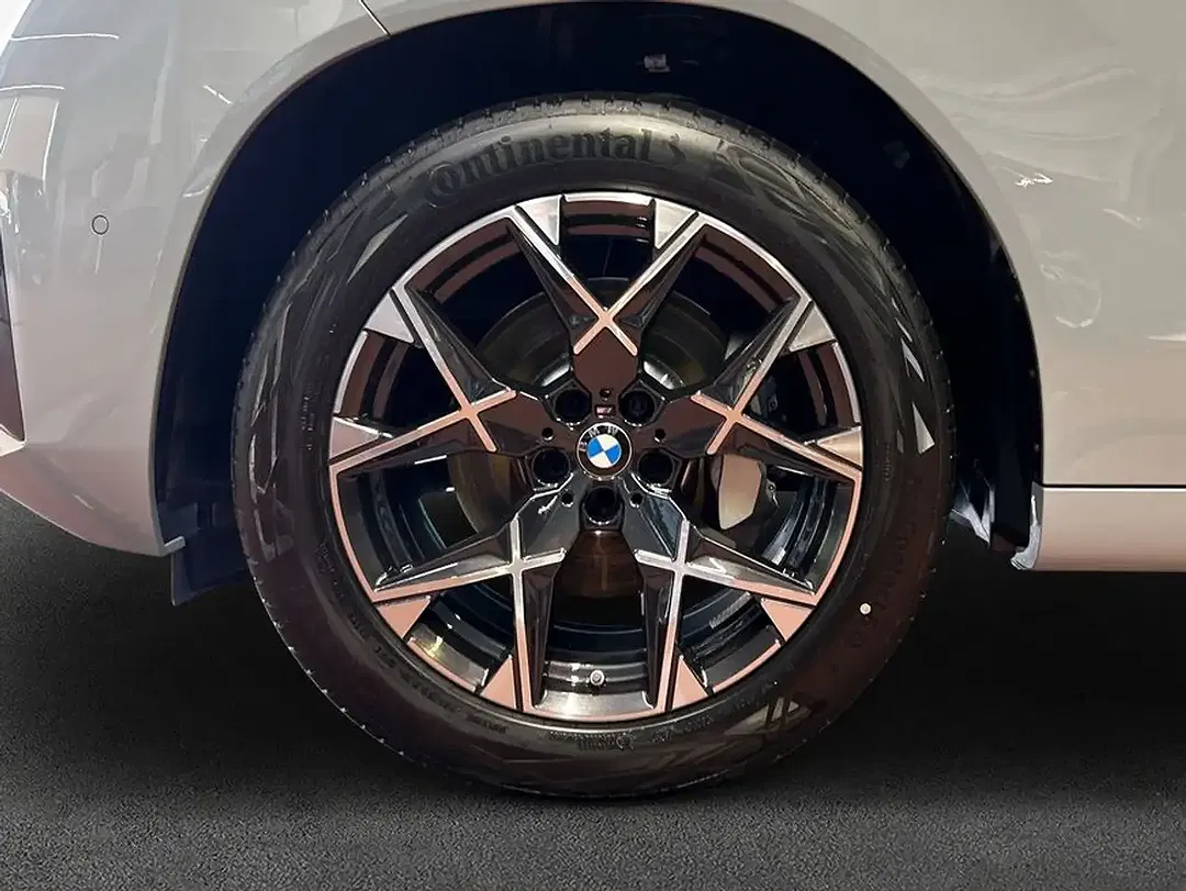 BMW X3 - Thumbnail 7