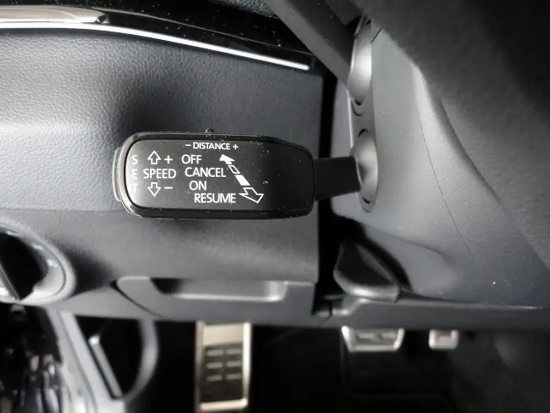 Skoda Karoq - Thumbnail 8