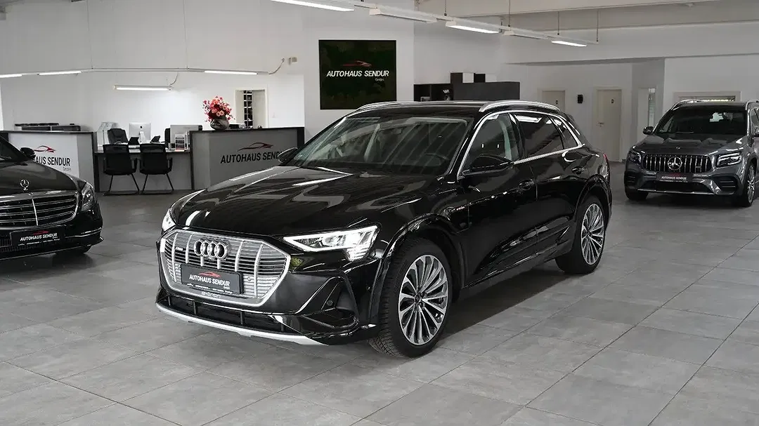 Audi e-tron - Thumbnail 3