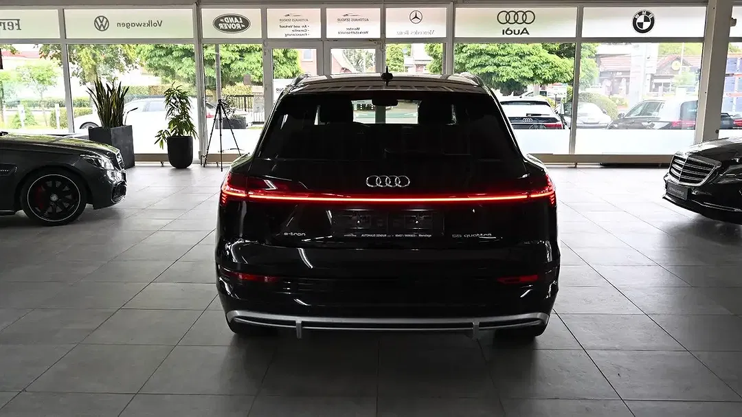 Audi e-tron - Thumbnail 6