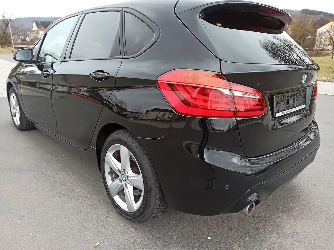BMW 225 - Thumbnail 8