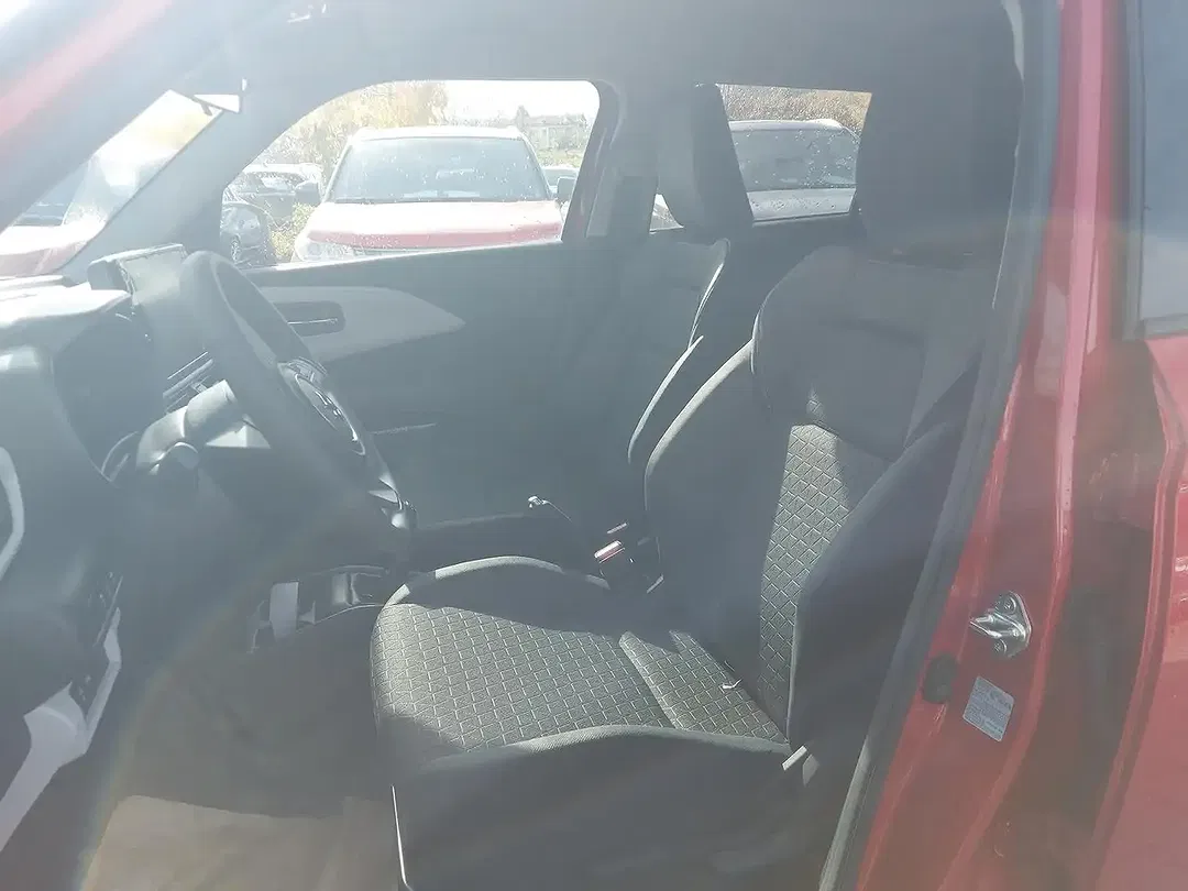Suzuki Swift - Thumbnail 10