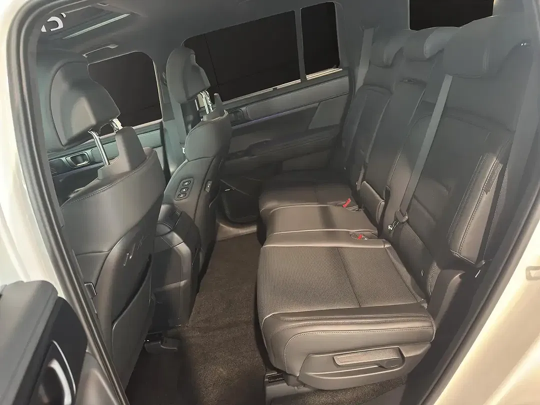 Hyundai SANTA FE - Thumbnail 11