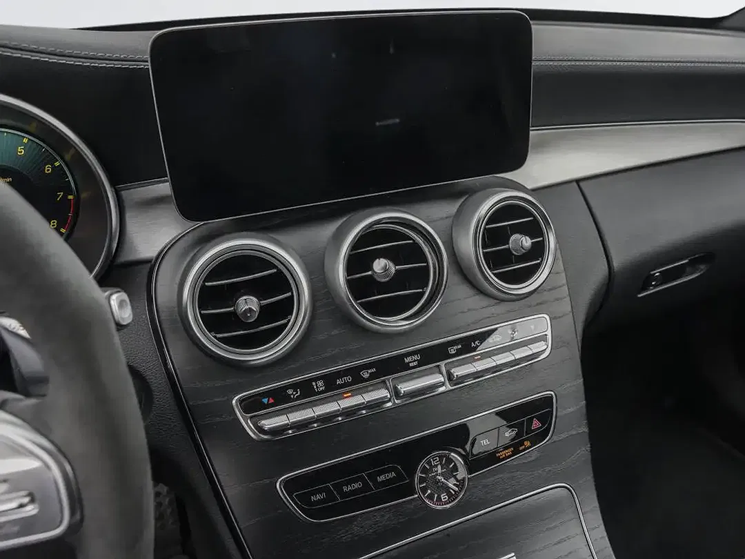 Mercedes-Benz C 63 AMG - Thumbnail 11