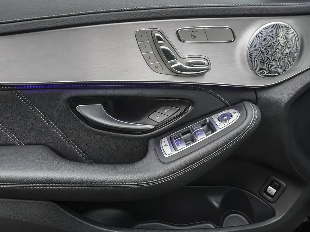 Mercedes-Benz C 63 AMG - Thumbnail 13