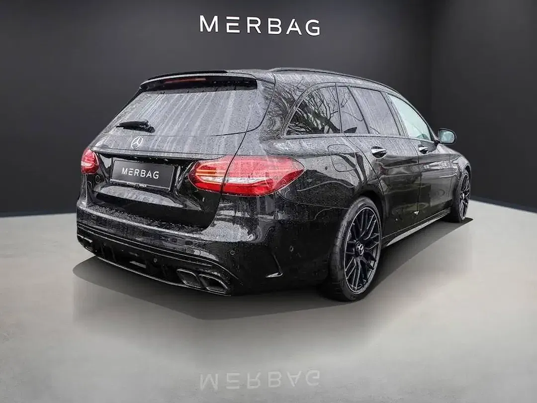 Mercedes-Benz C 63 AMG - Thumbnail 2