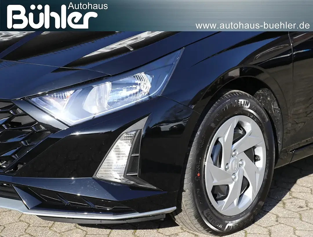 Hyundai i20 - Thumbnail 2