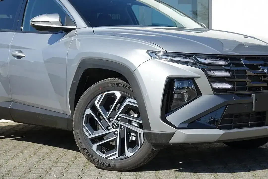 Hyundai TUCSON - Thumbnail 6