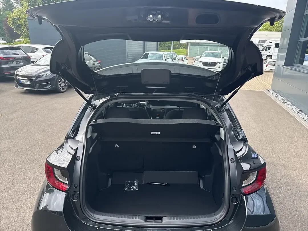 Mazda 2 - Thumbnail 8