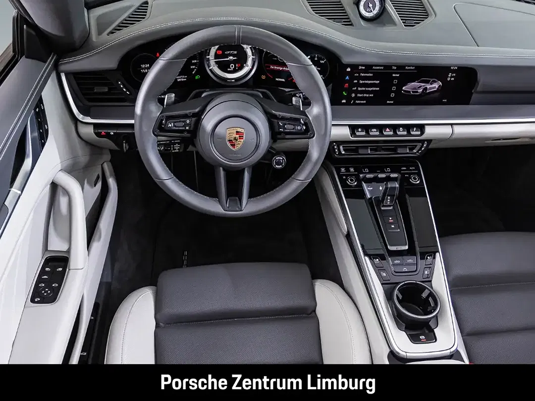 Porsche 992 - Thumbnail 12