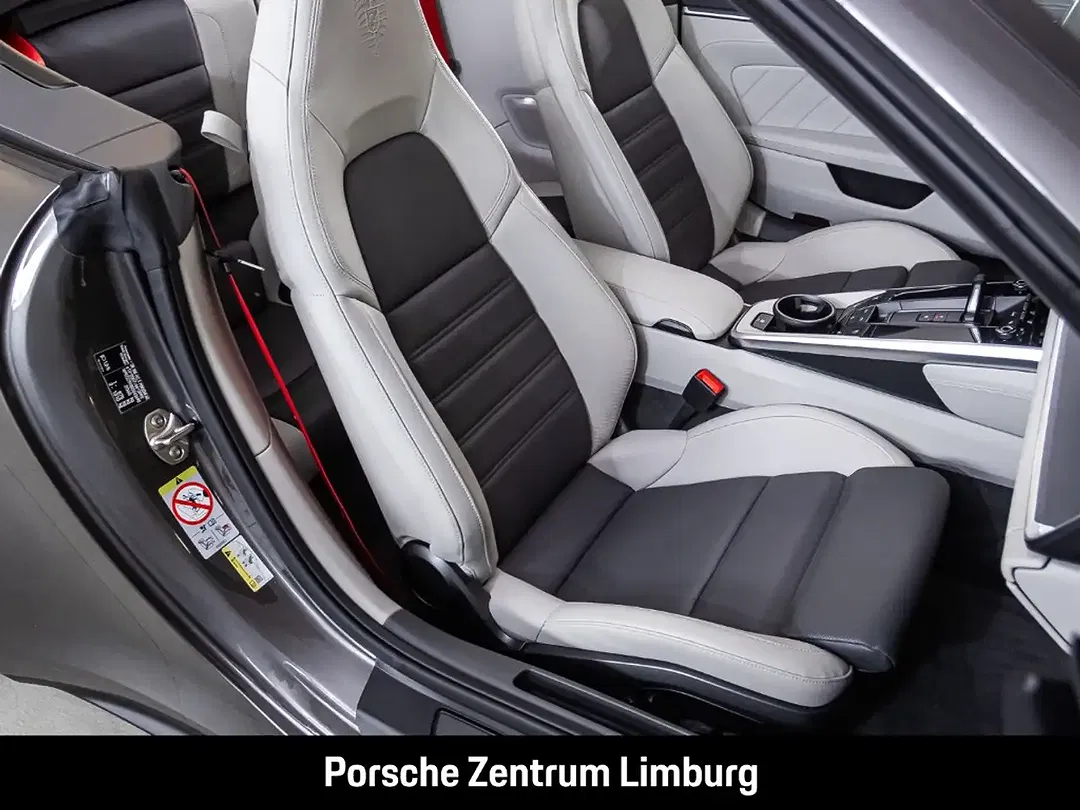 Porsche 992 - Thumbnail 13