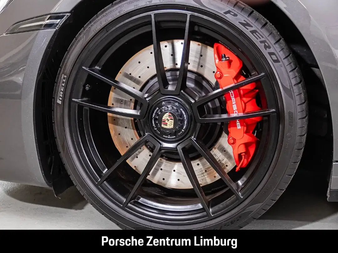 Porsche 992 - Thumbnail 7