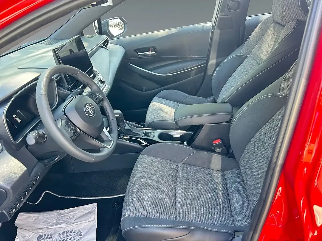 Toyota Corolla - Thumbnail 2
