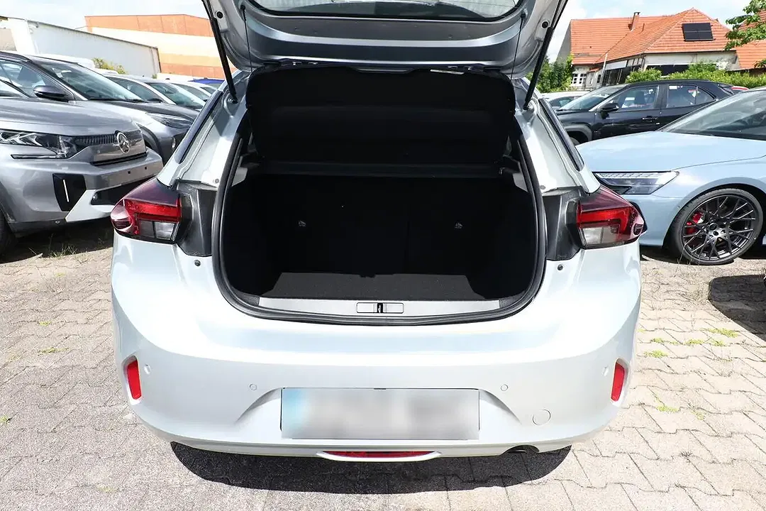 Opel Corsa - Thumbnail 11