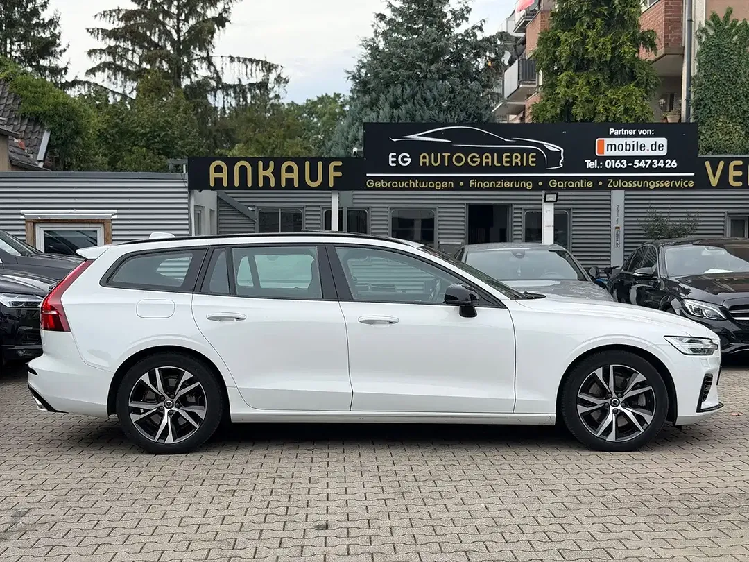 Volvo V60 - Thumbnail 10