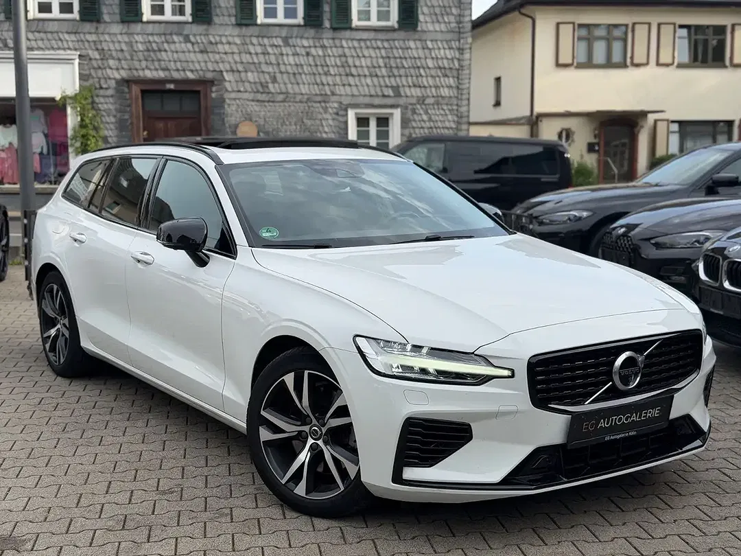 Volvo V60 - Thumbnail 11