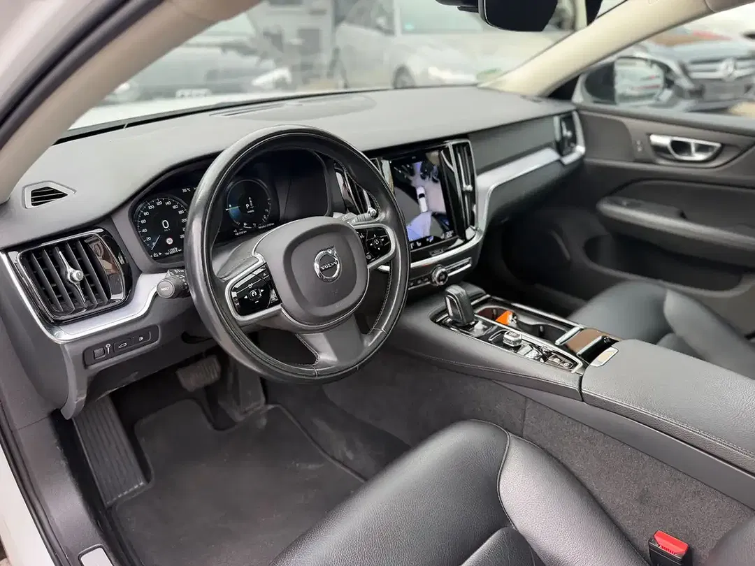 Volvo V60 - Thumbnail 14