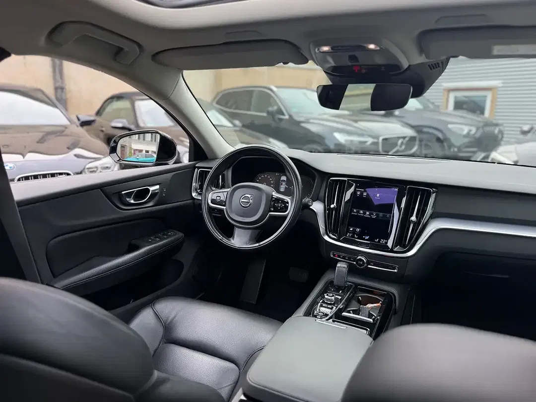 Volvo V60 - Thumbnail 18