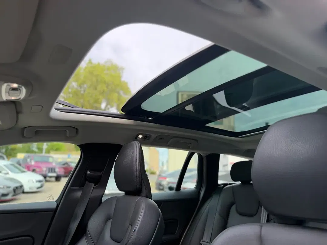Volvo V60 - Thumbnail 29