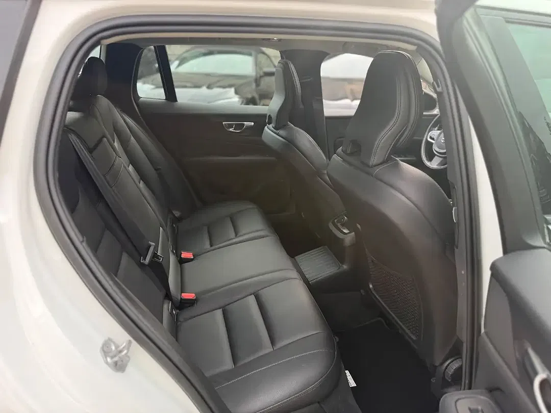 Volvo V60 - Thumbnail 34