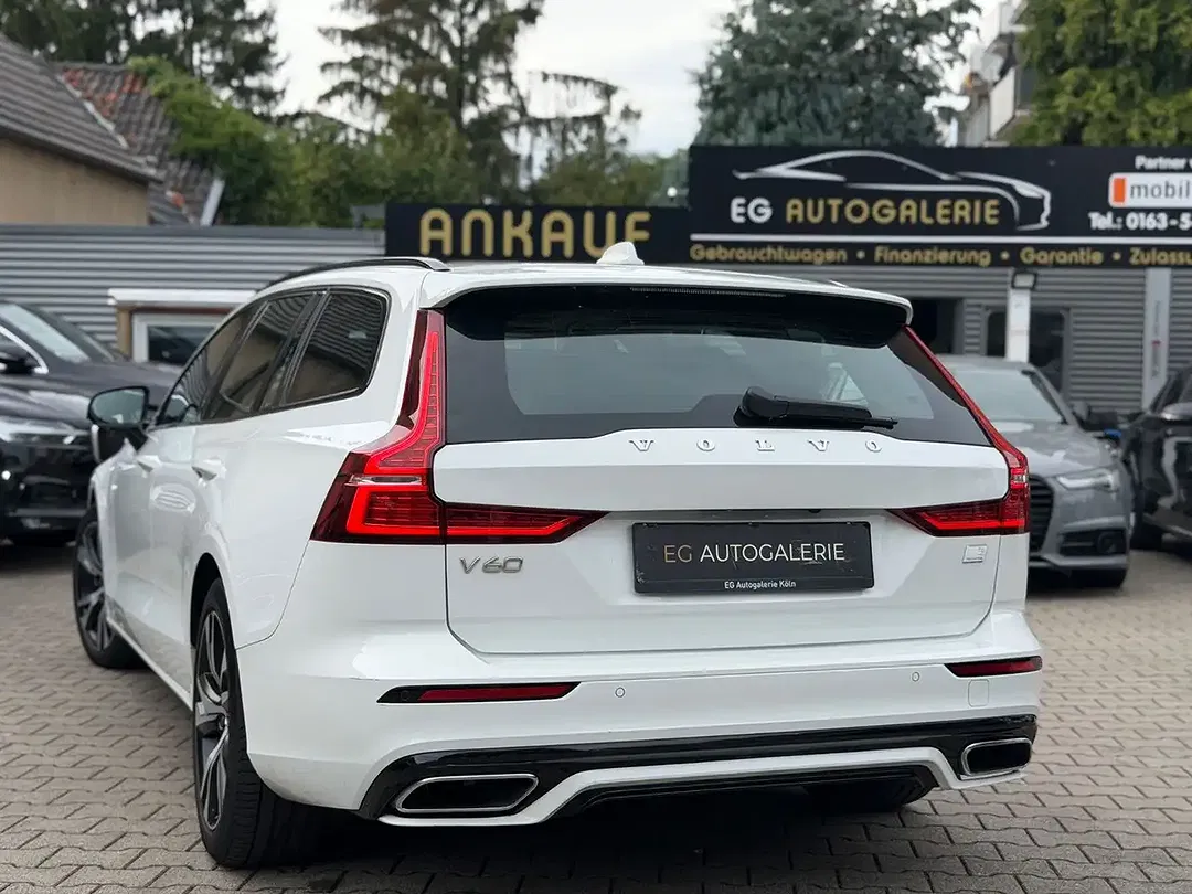 Volvo V60 - Thumbnail 9