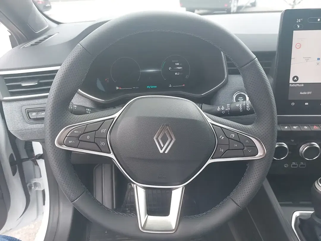 Renault Clio - Thumbnail 12