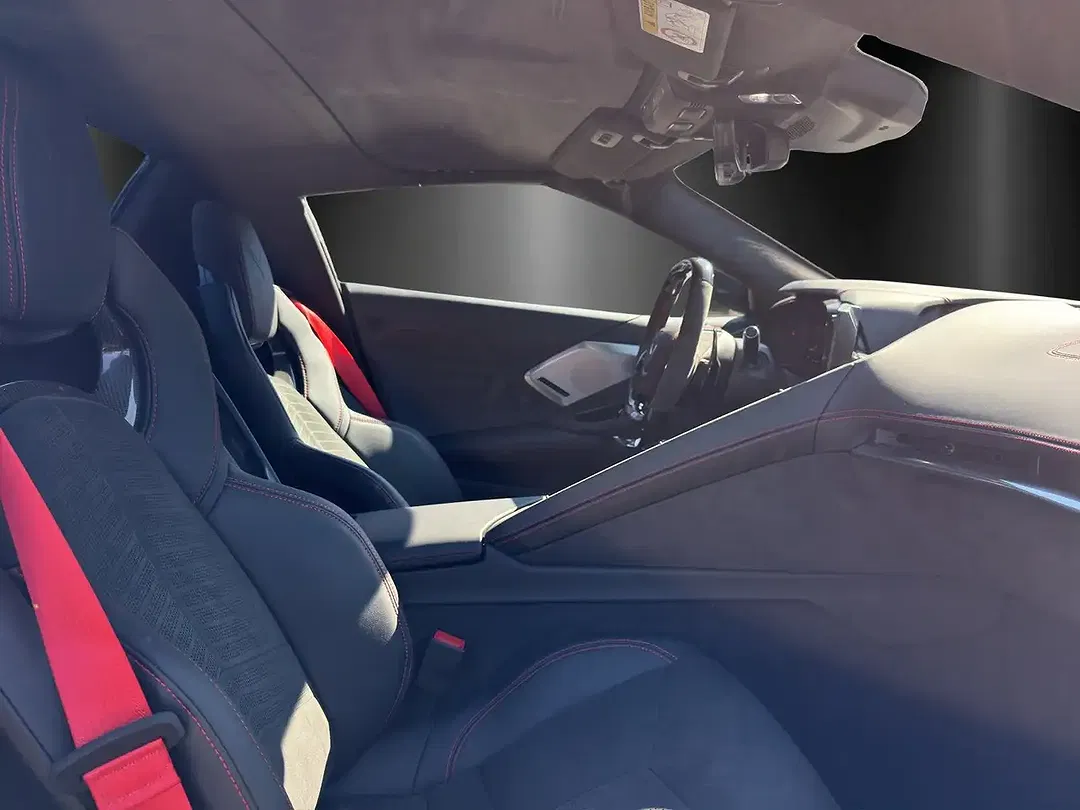 Corvette C8 - Thumbnail 8