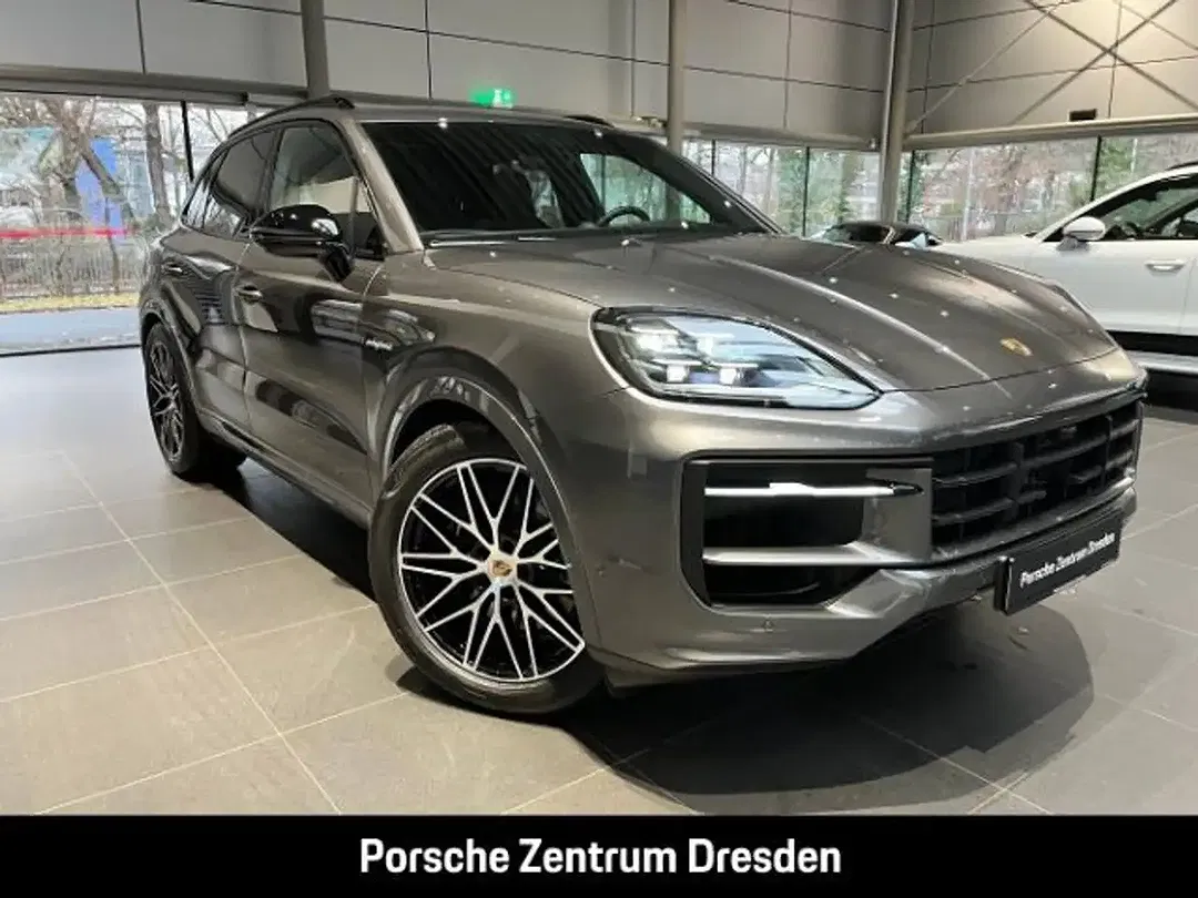 Porsche Cayenne - Thumbnail 6
