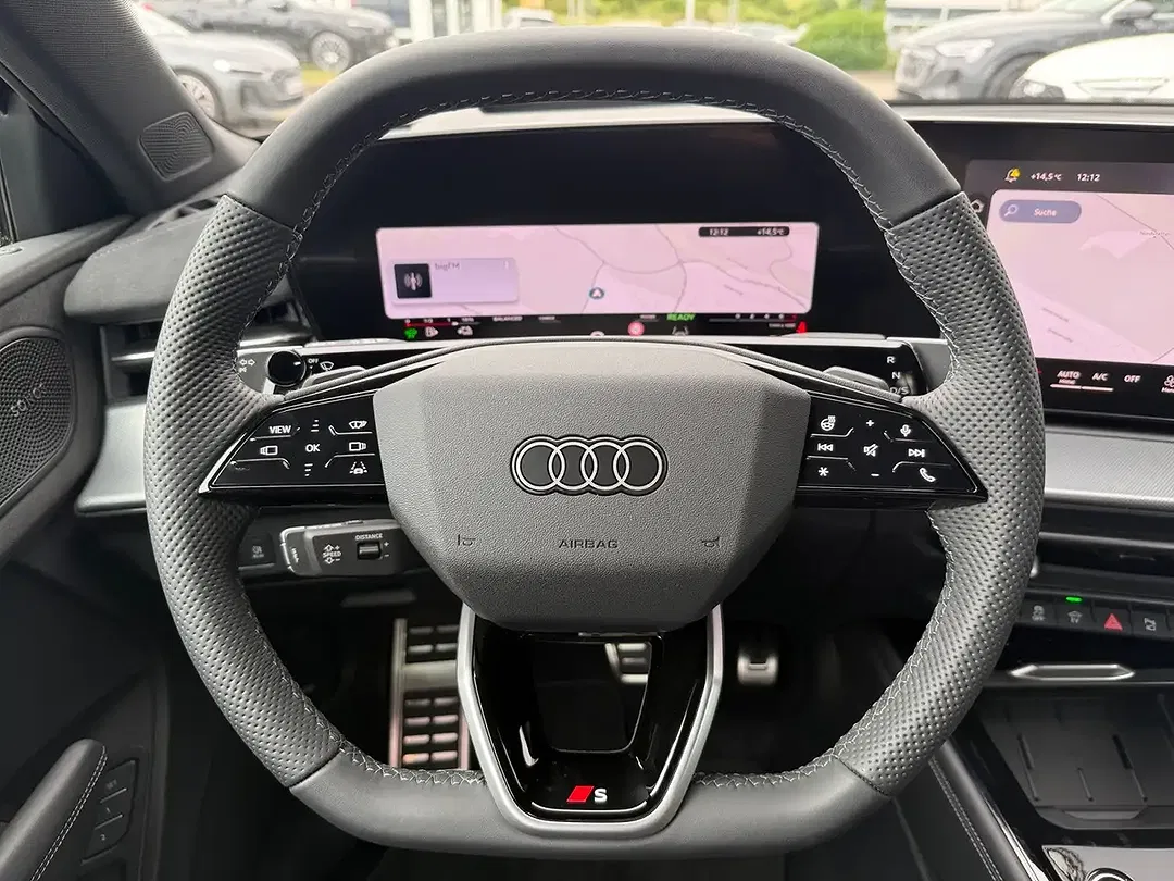 Audi Q3 - Thumbnail 11