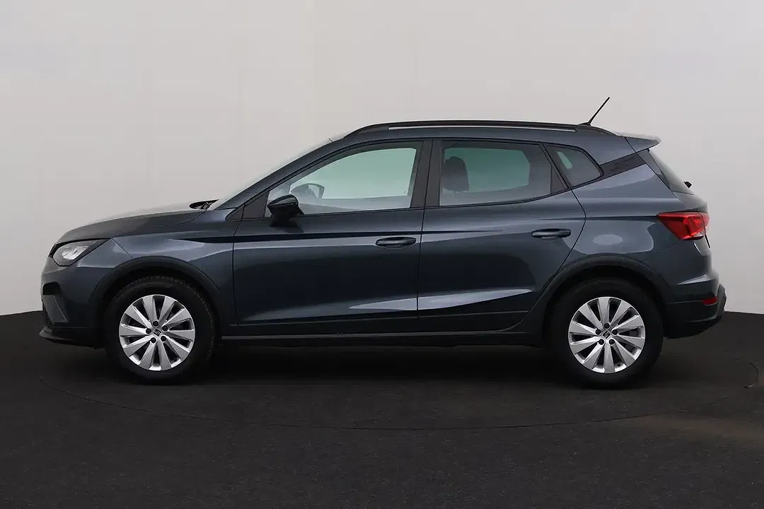 SEAT Arona - Thumbnail 2
