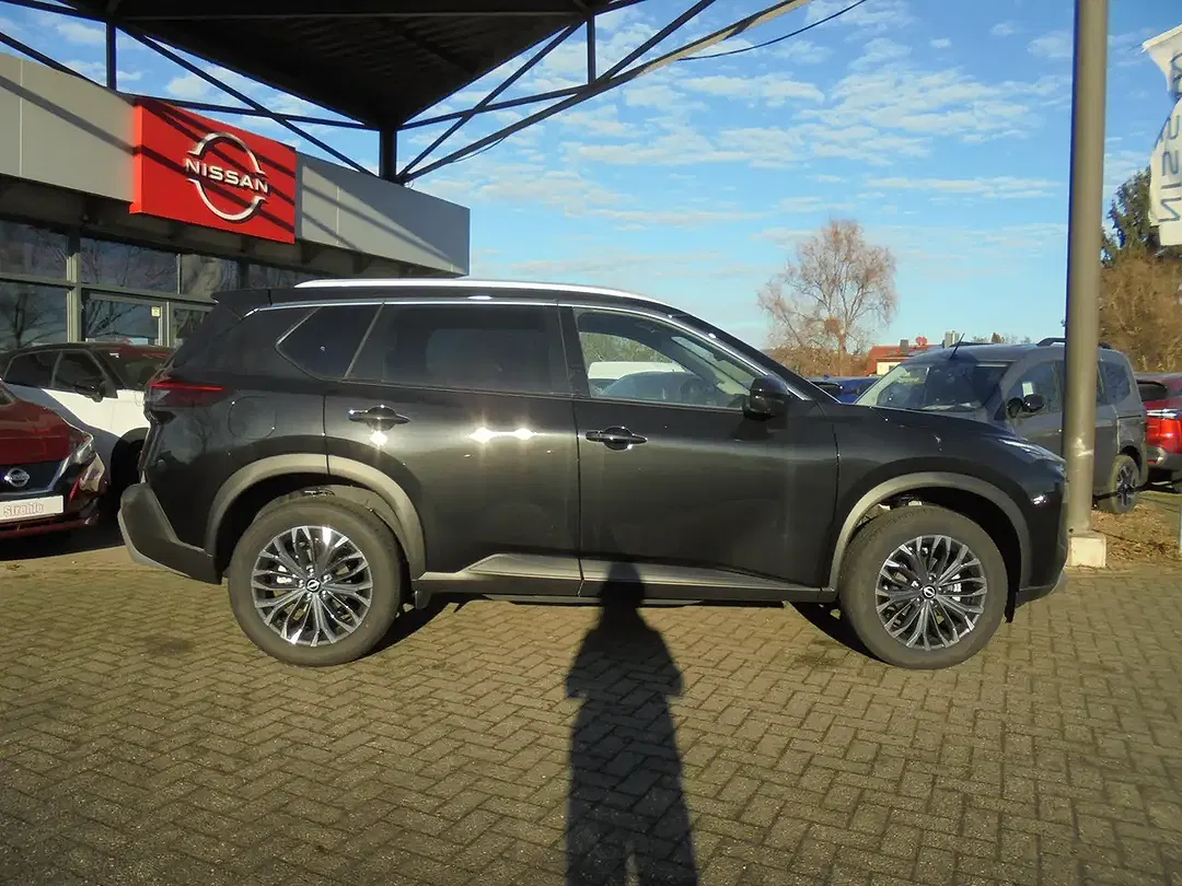 Nissan X-Trail - Thumbnail 4