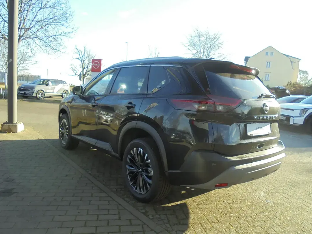 Nissan X-Trail - Thumbnail 6