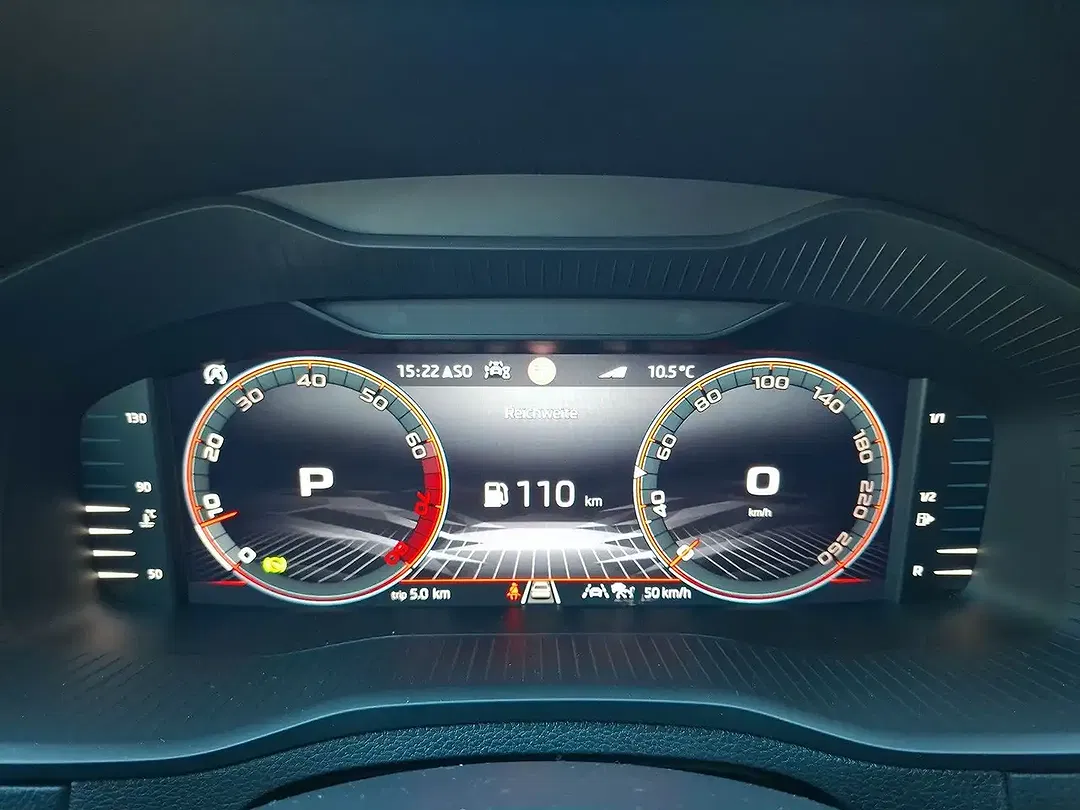 Skoda Karoq - Thumbnail 15