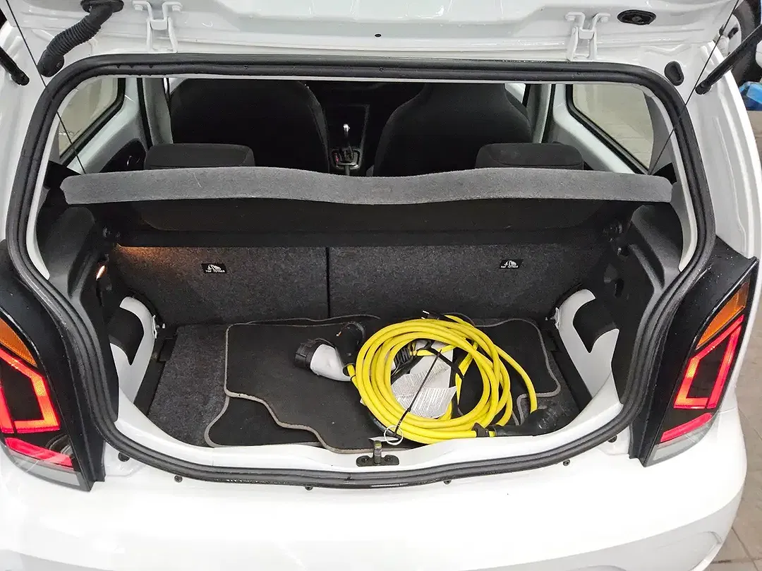 Volkswagen e-up! - Thumbnail 11
