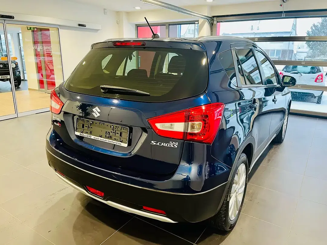Suzuki S-Cross - Thumbnail 5