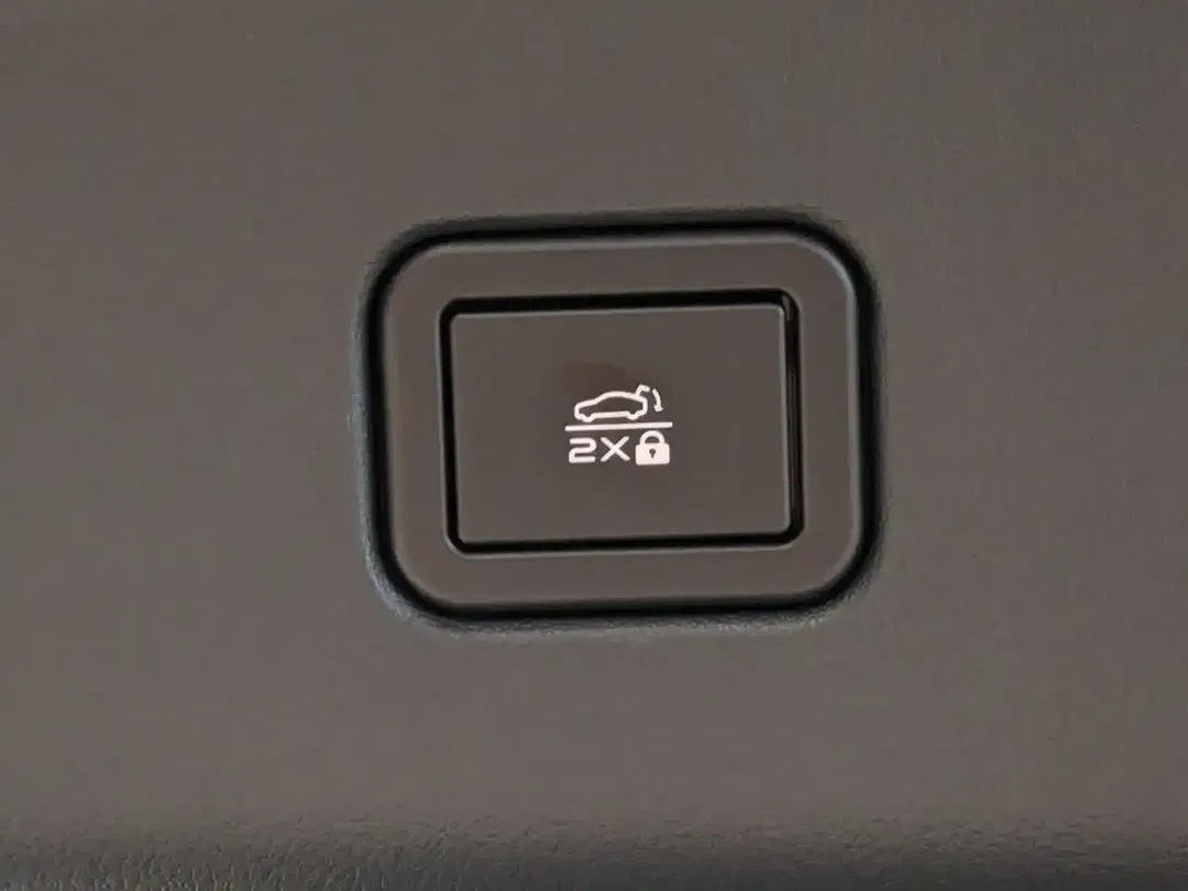 Mazda 6e - Thumbnail 11
