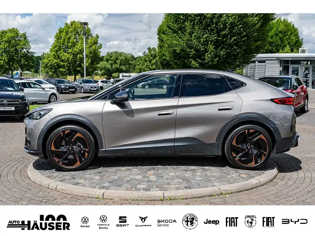 CUPRA Tavascan - Thumbnail 2