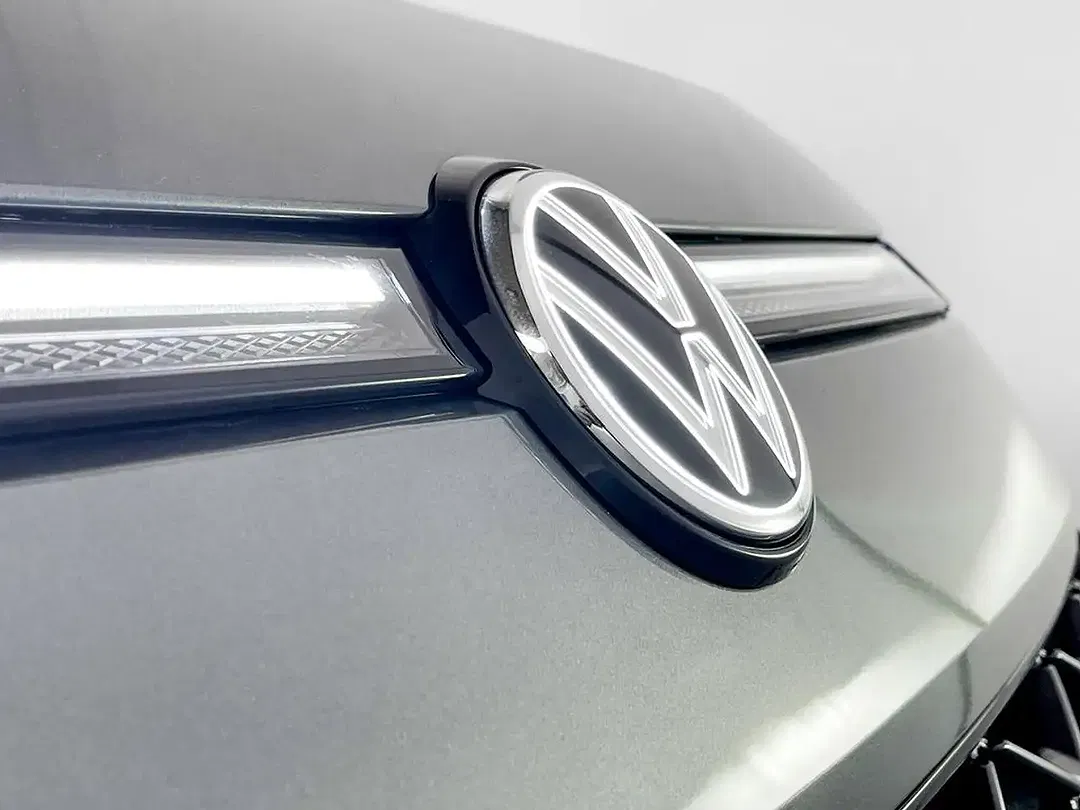 Volkswagen T-Roc - Thumbnail 10
