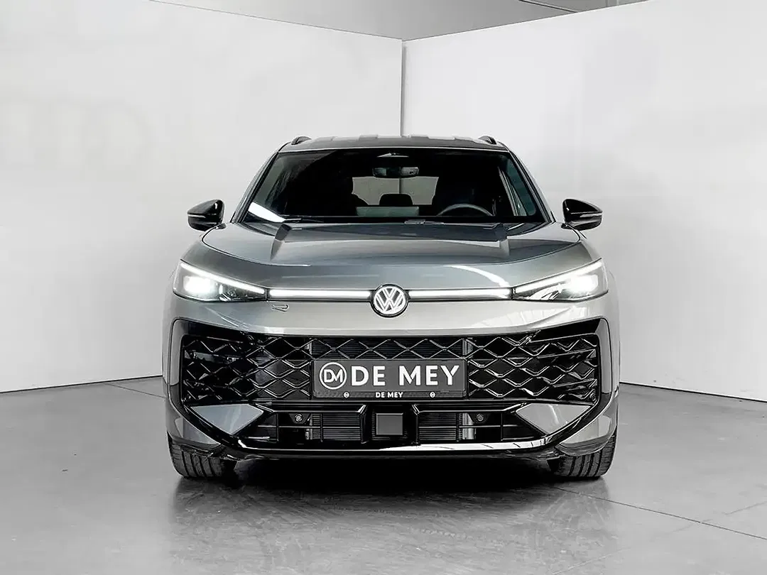 Volkswagen T-Roc - Thumbnail 3