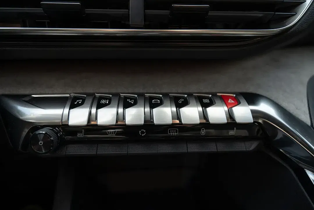 Peugeot 3008 - Thumbnail 11